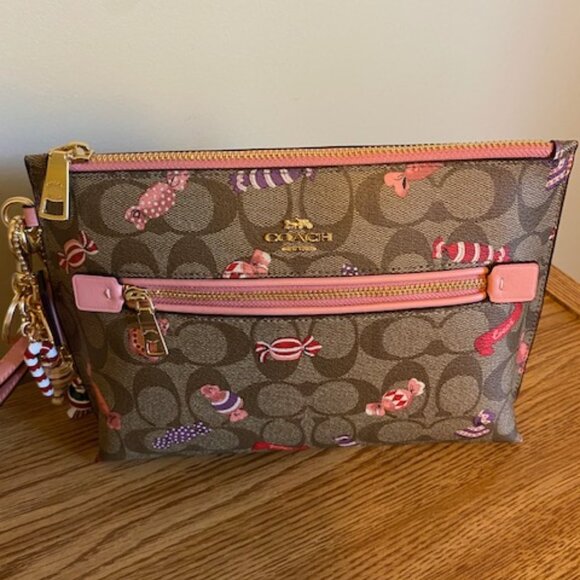 ROWAN POUCH IN SIGNATURE CANVAS WITH CANDY PRINT (COACH C1392) IM/KHAKI MULTI - Picture 1 of 1